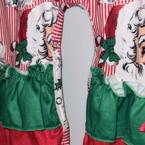 Vintage print Santa Christmas Ruffle Romper 18–24M - Picture 5 of 5